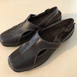 EASY STREET “Comfort Wave “ shoes. Size 8 Narrow.